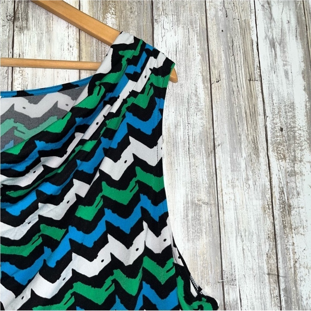 Calvin Klein Sleeveless Chevron Blouse - Picture 2 of 5